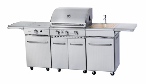 OUTDOOR KITCHEN